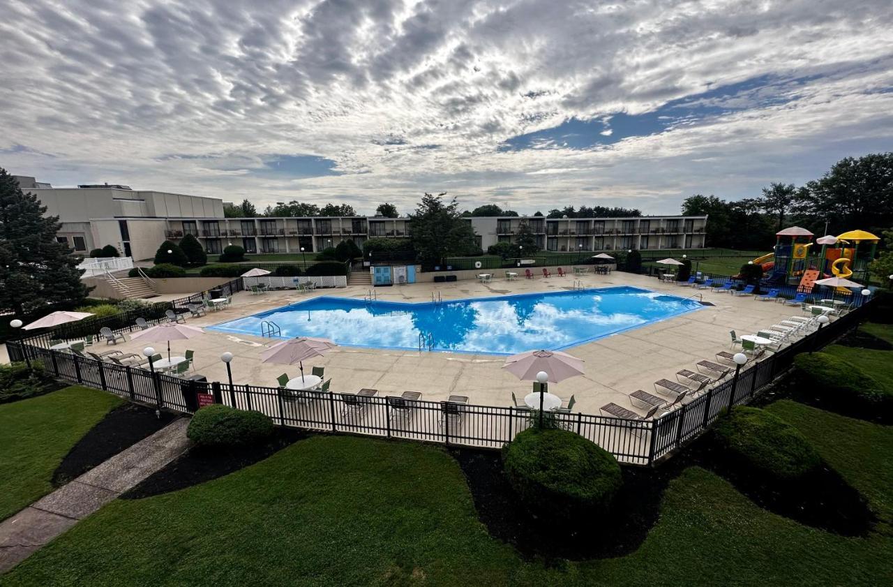 Red Lion Hotel Harrisburg Hershey Екстер'єр фото