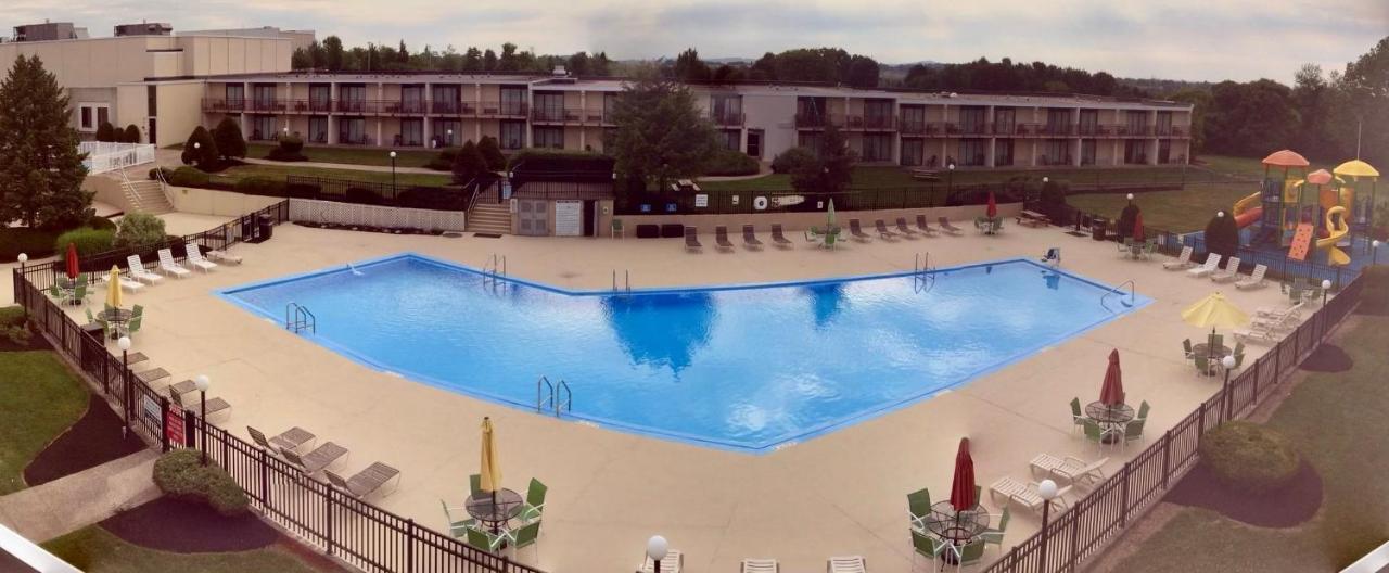 Red Lion Hotel Harrisburg Hershey Екстер'єр фото